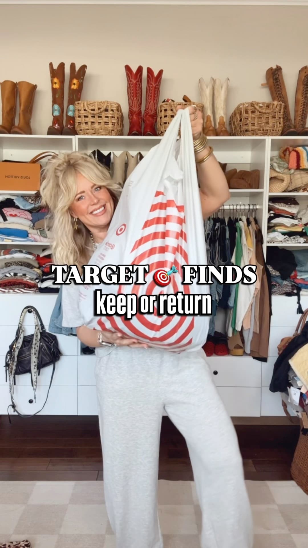So many cute ones for us casual cool moms!
