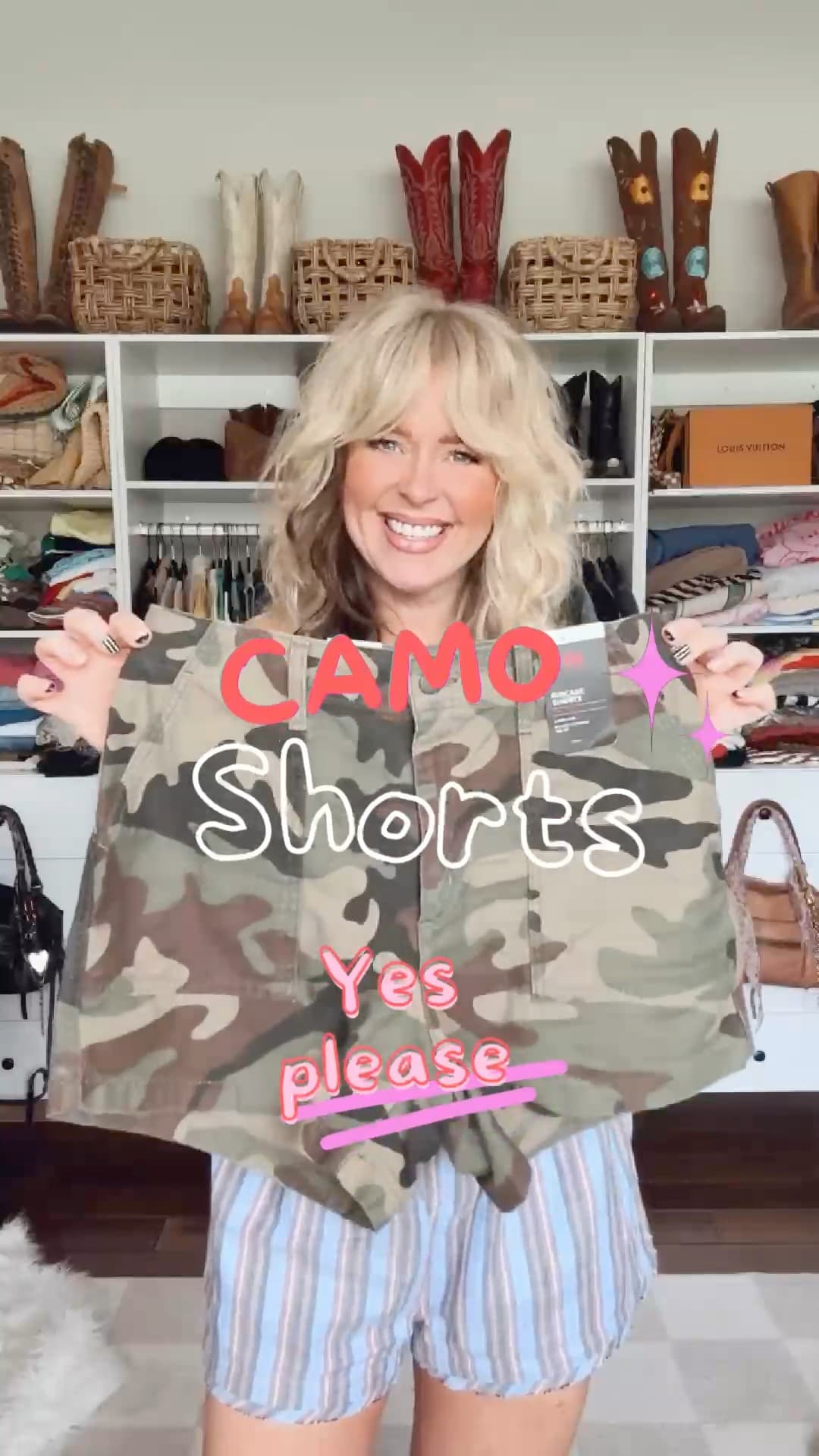 These camo shorts fit so good, ON SALE, & the length is perfect!