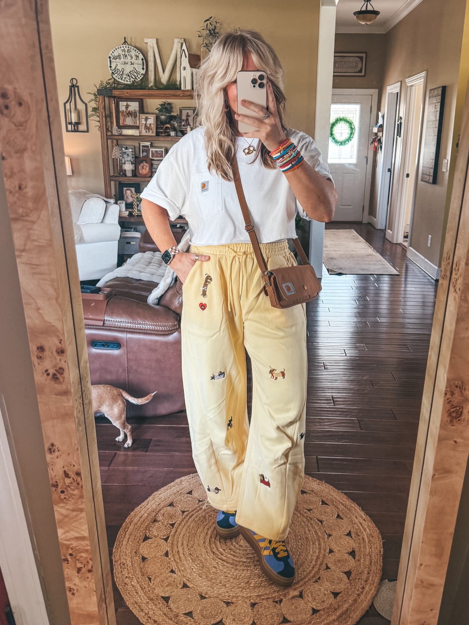 These pants ๐
Iโm wearing medium in them
I cropped this mens Carhartt.